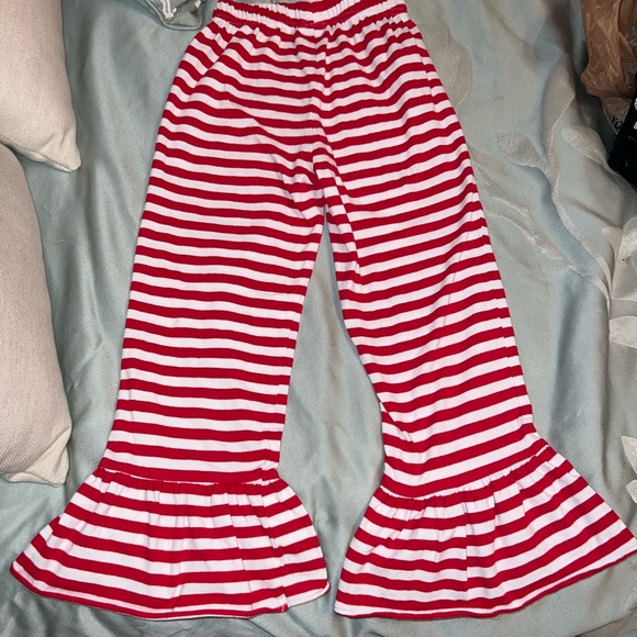 Classic whimsy red and white holiday striped pants with flare bottoms size 6 EUC - Picture 3 of 6